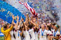 （事例まとめ）企業が女子サッカーを支援する理由とは